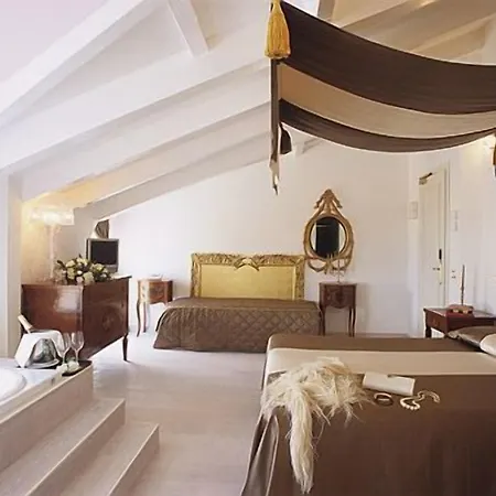 M Glamour 4* Gabicce Mare